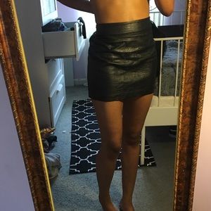 Leather skirt